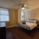 Amazing Condos Beautiful View 2 Blocks To French Quarter, Small Rooftop Pool, Gym, Seanger Theater, Super Dome, And Bourbon St