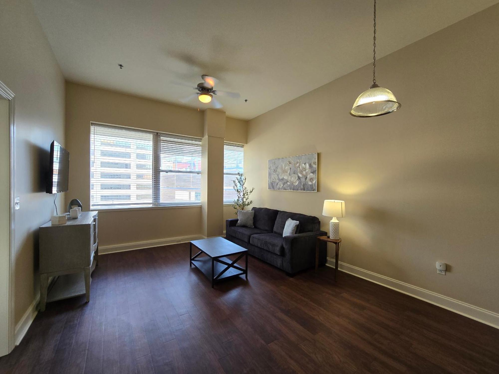 Aparthotel Amazing Beautiful View 2 Blocks To French Quarter, Small Rooftop Pool, Gym, Seanger Theater, Super Dome, And Bourbon St *