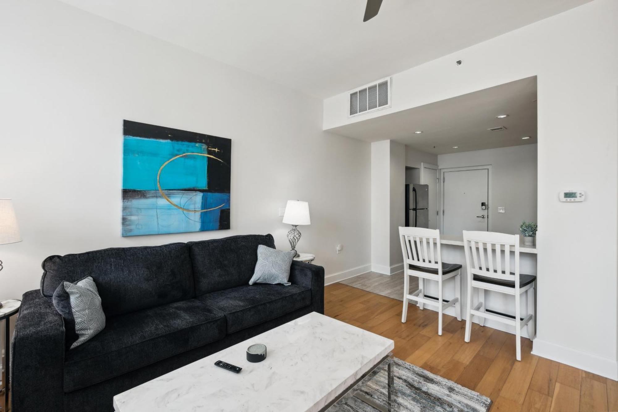 Amazing Beautiful View 2 Blocks To French Quarter, Small Rooftop Pool, Gym, Seanger Theater, Super Dome, And Bourbon St * New Orleans