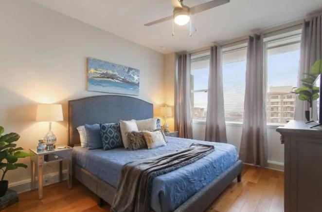 Aparthotel Amazing Beautiful View 2 Blocks To French Quarter, Small Rooftop Pool, Gym, Seanger Theater, Super Dome, And Bourbon St