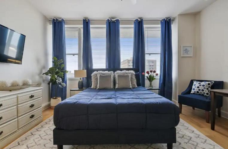 Aparthotel Amazing Beautiful View 2 Blocks To French Quarter, Small Rooftop Pool, Gym, Seanger Theater, Super Dome, And Bourbon St New Orleans