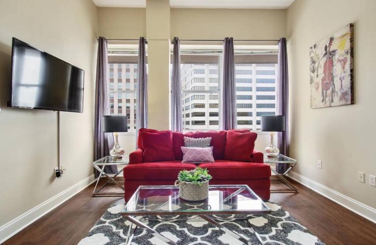 Aparthotel Amazing Beautiful View 2 Blocks To French Quarter, Small Rooftop Pool, Gym, Seanger Theater, Super Dome, And Bourbon St