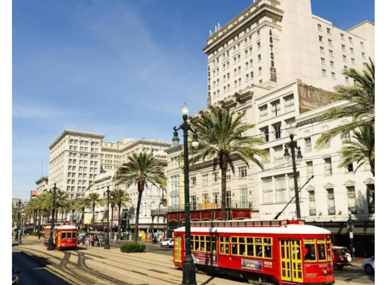 Amazing Beautiful View 2 Blocks To French Quarter, Small Rooftop Pool, Gym, Seanger Theater, Super Dome, And Bourbon St Aparthotel New Orleans